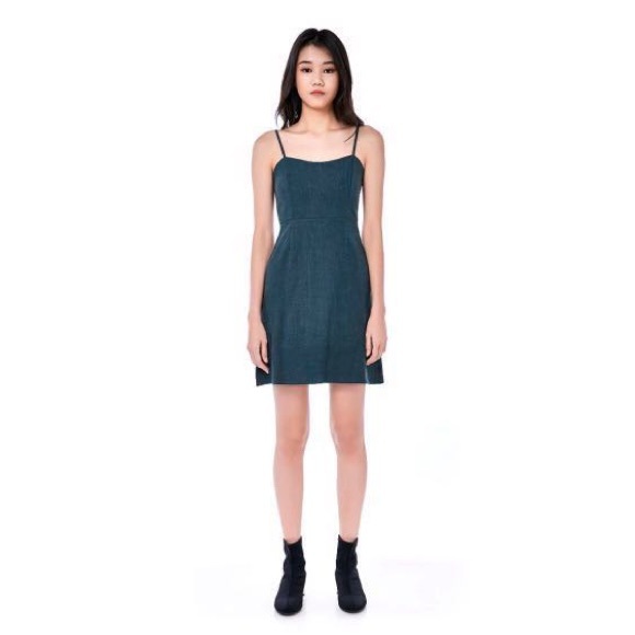 The Editor’s Market Syami Fitted Dress Moss Green - Picture 2 of 6
